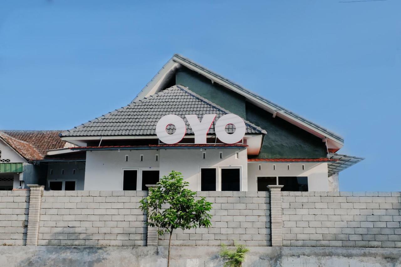 OYO 973 Turukene Hotel Batu  Bagian luar foto