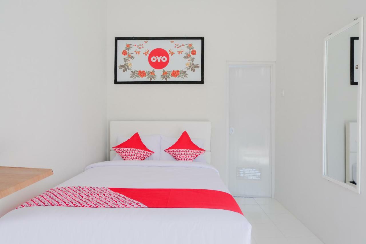 OYO 973 Turukene Hotel Batu  Bagian luar foto